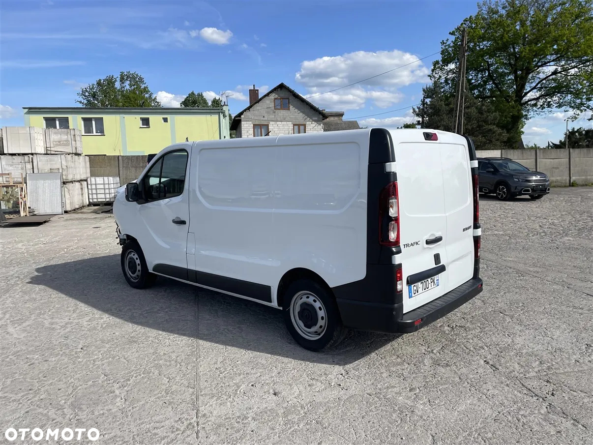 Renault TRAFIC - 10