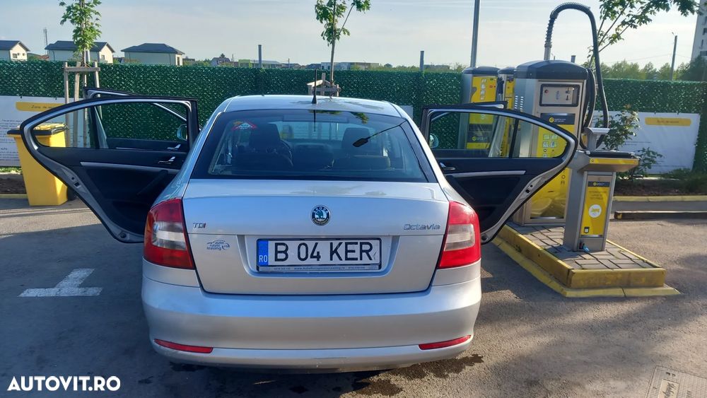 Skoda Octavia 2.0 TDI Ambiente - 4