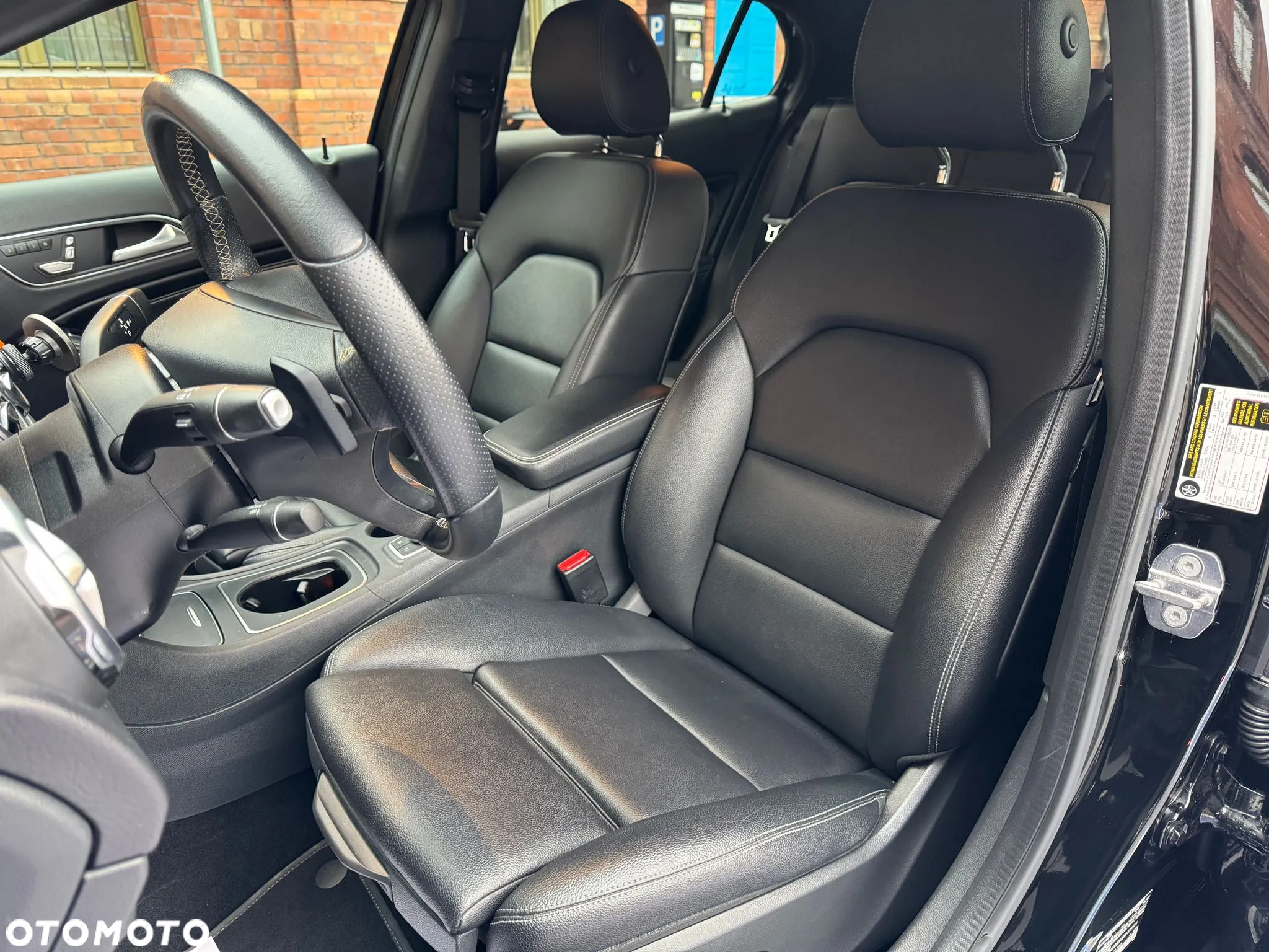 Mercedes-Benz GLA 250 7G-DCT Style - 12