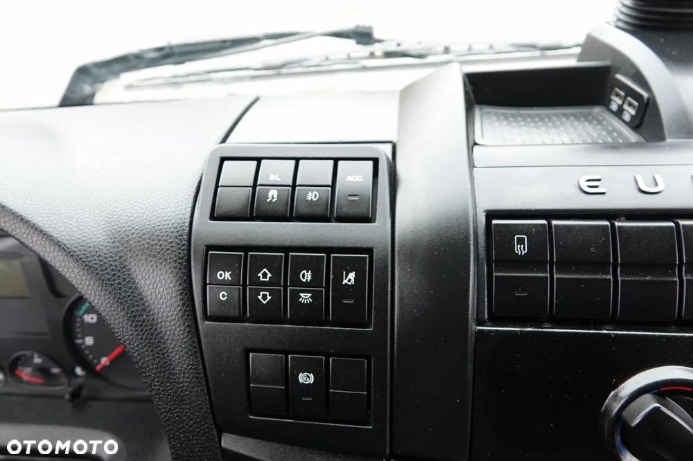 Iveco EUROCARGO / 12. 190 / FIRANKA - 8,5 m / SOLÓWKA / WINDA ZAŁADOWCZA / PO KONTRAKCIE SERWISOWYM / EURO 6 - 31