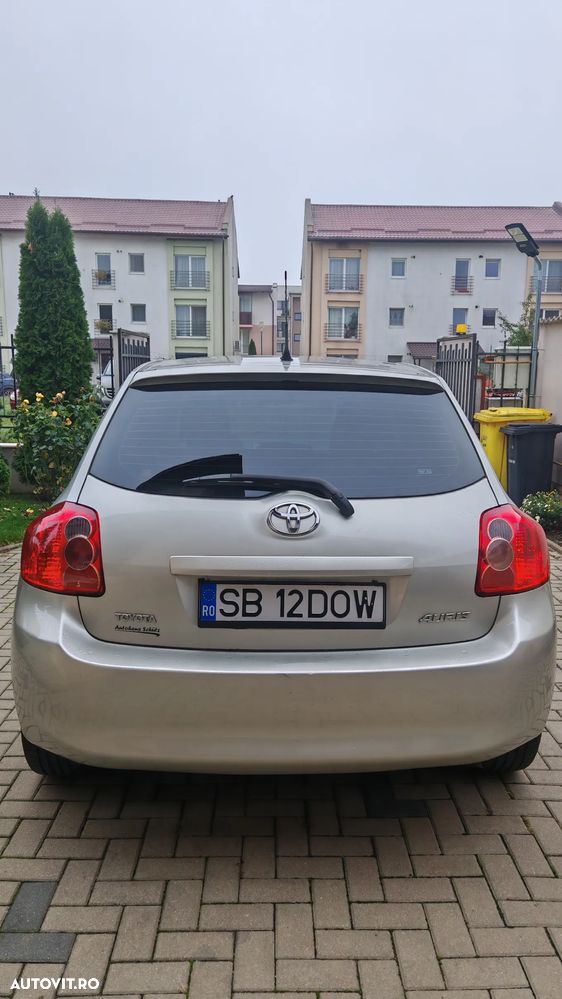 Toyota Auris 1.4 D-4D Luna - 7