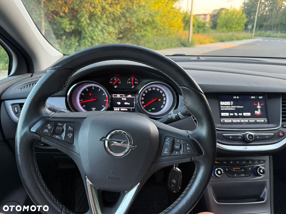 Opel Astra 1.4 Turbo Edition - 10