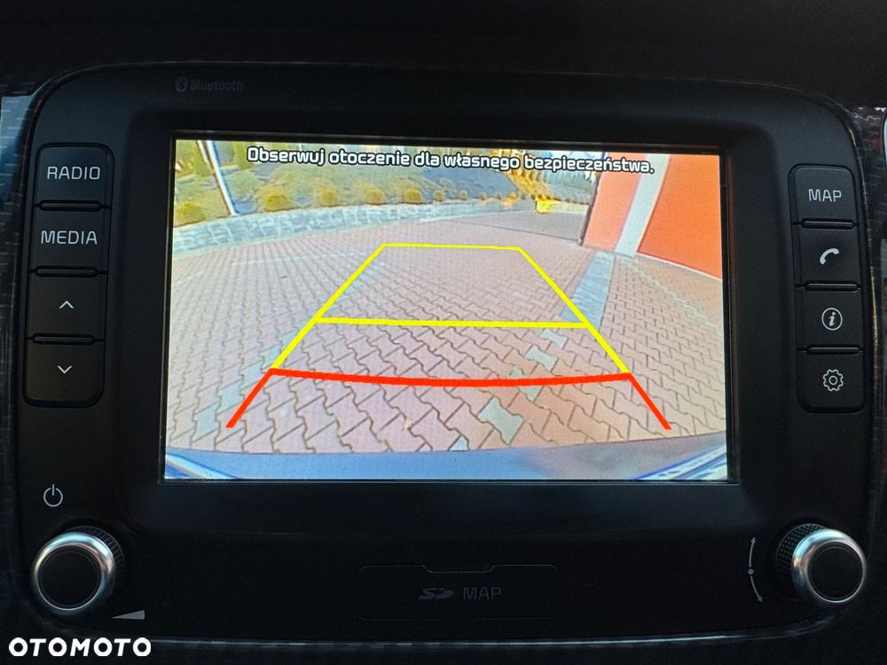 Kia Carens 1.7 CRDi 141 ISG Spirit - 25