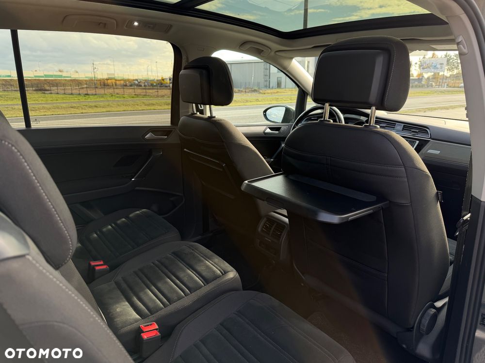 Volkswagen Touran 1.6 TDI SCR (BlueMotion Technology) DSG Comfortline - 24