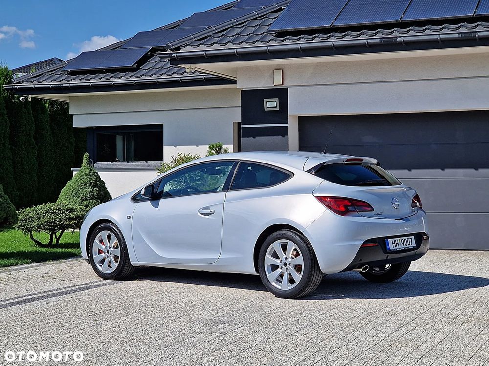 Opel Astra 1.4 Turbo - 2