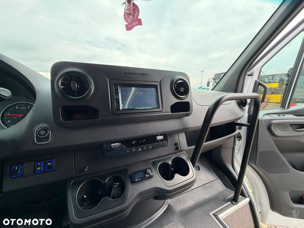 Mercedes-Benz Sprinter 517 - 16