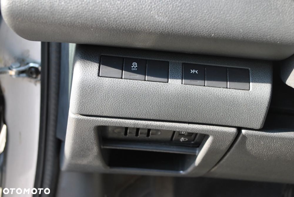 Peugeot 5008 2.0 HDi Allure 7os - 20