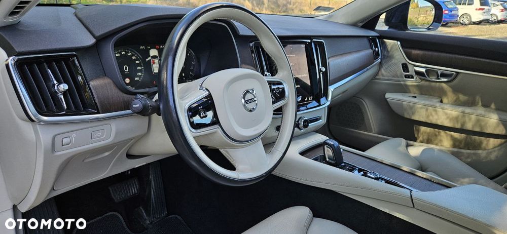 Volvo V90 Cross Country B5 D AWD Pro - 39
