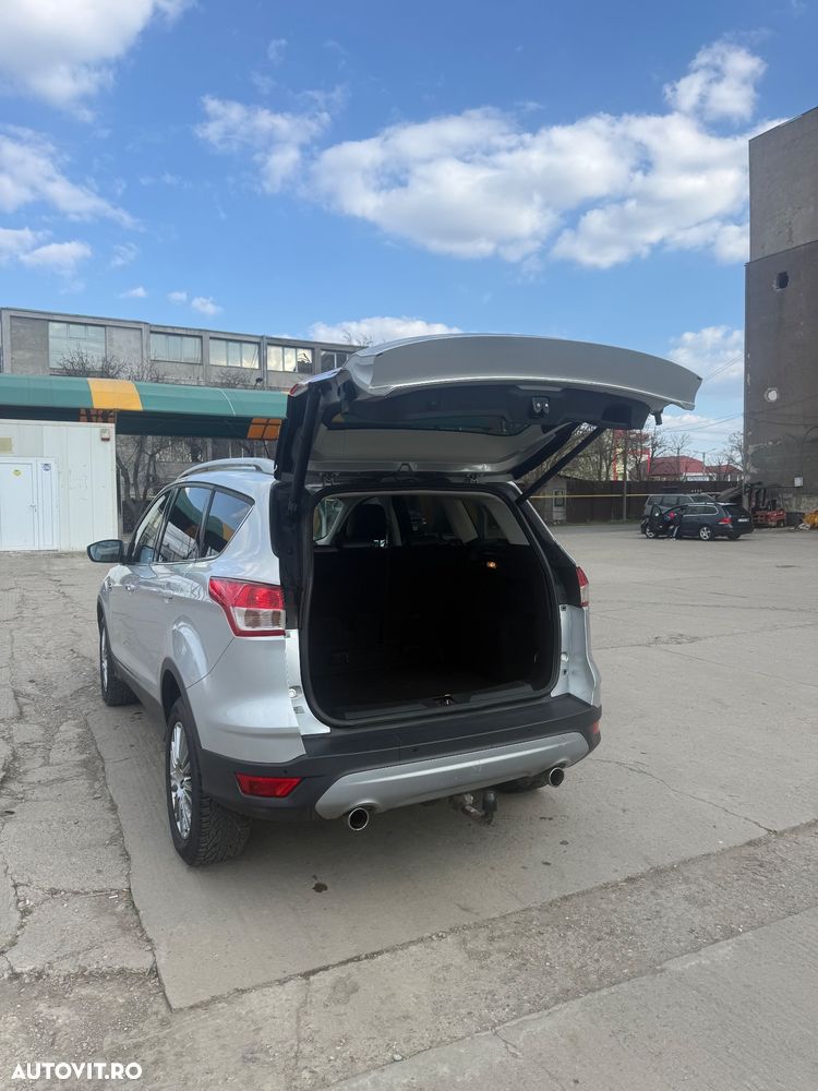 Ford Kuga 2.0 TDCi 4x4 Aut. Titanium - 6