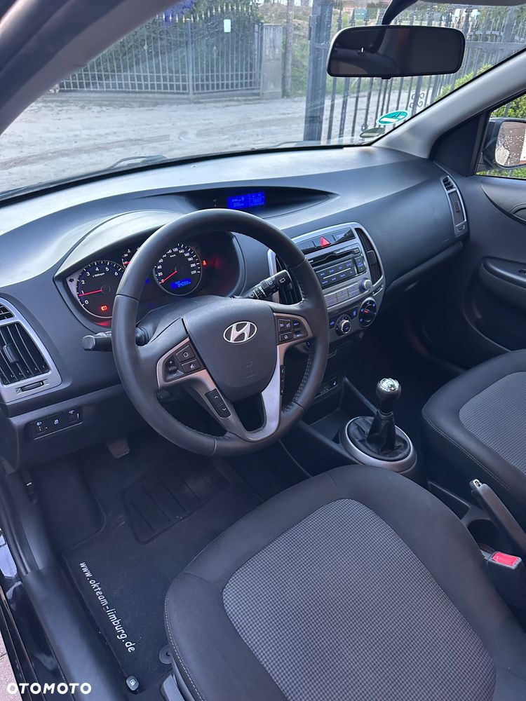 Hyundai i20 - 11