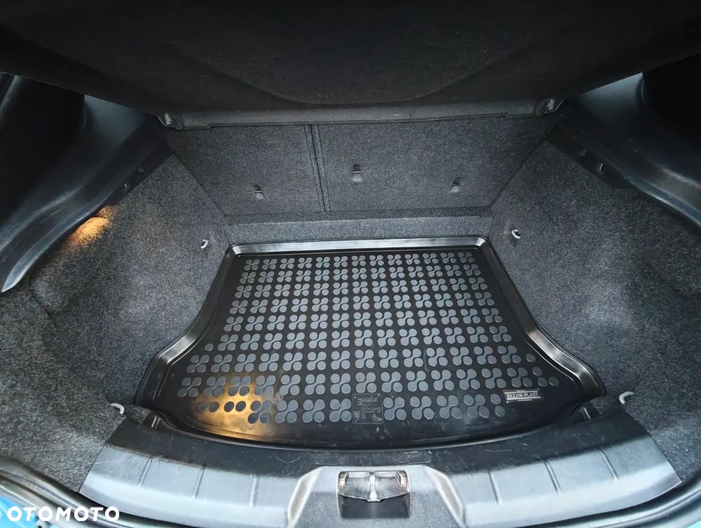Volvo V40 D2 RDesign - 36