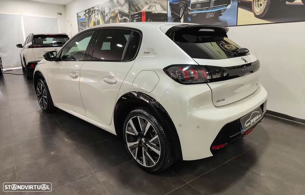 Peugeot 208 1.2 PureTech GT Line foto 2