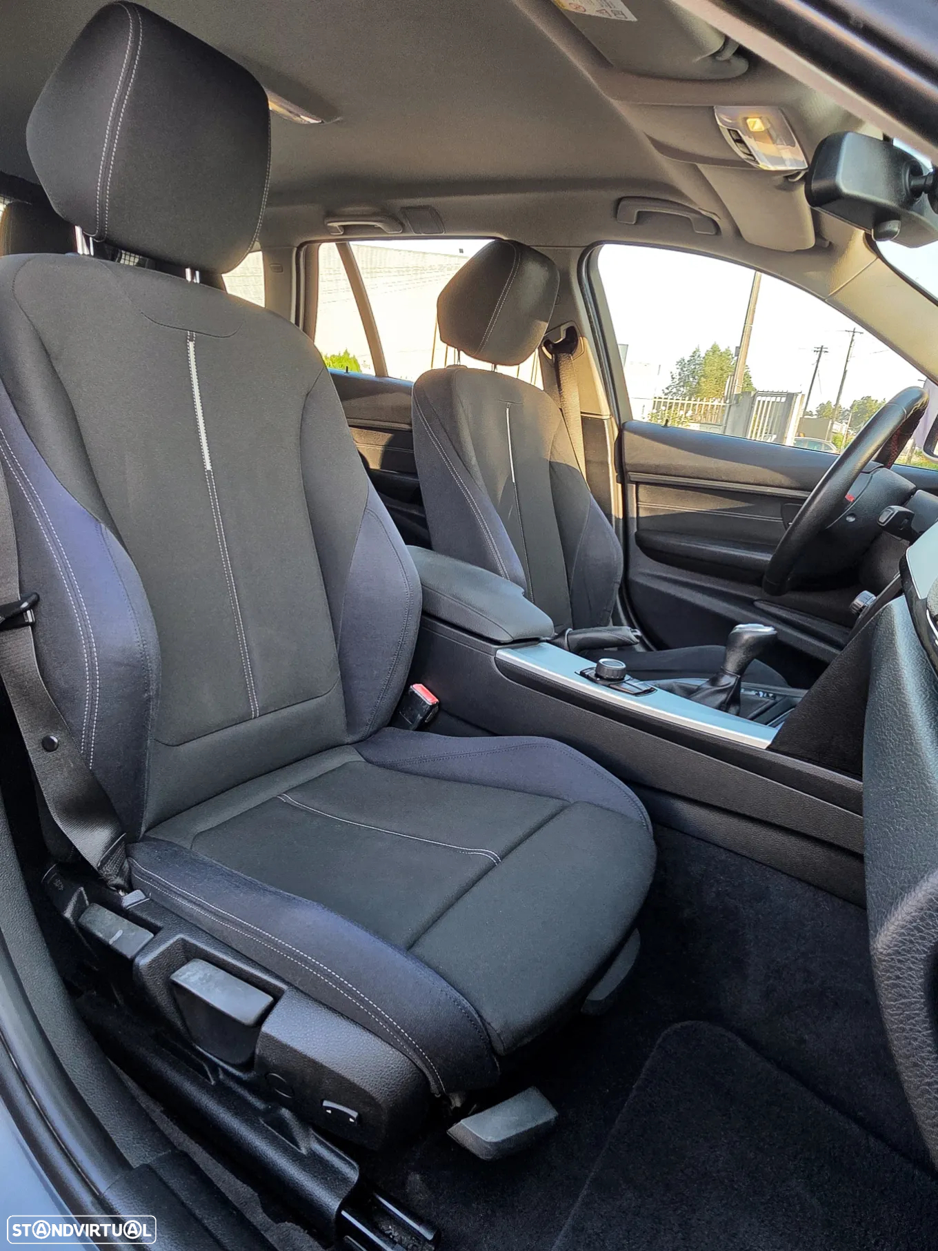 BMW 318 d Touring Line Sport - 11