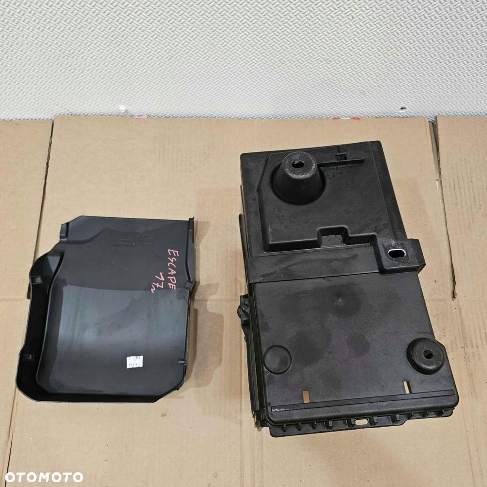 ford escape kuga mk2 lift obudowa podstawa akumulatora - 4