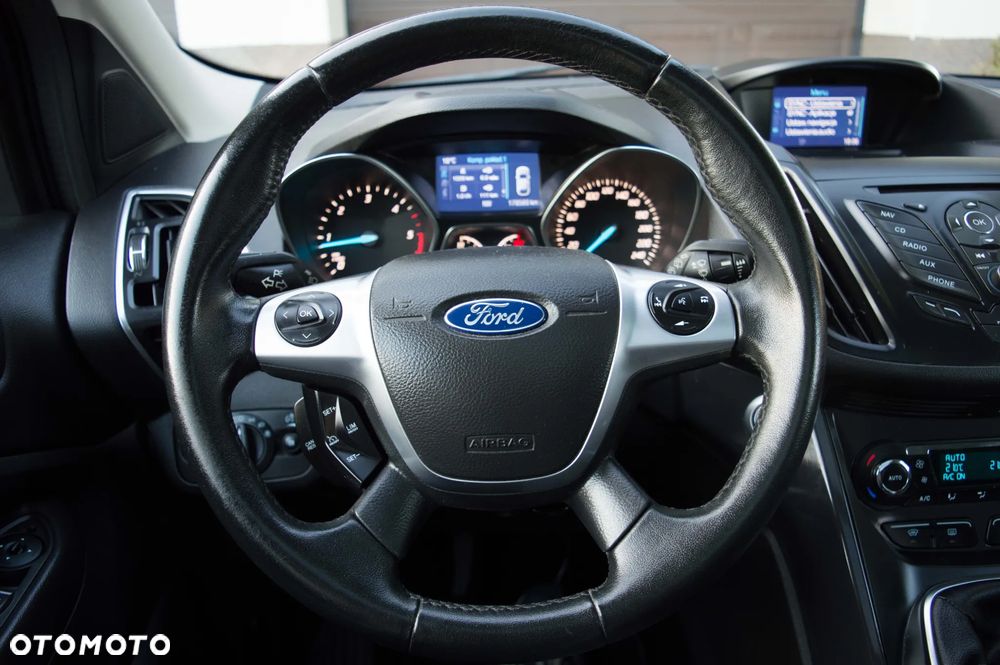Ford Kuga 2.0 TDCi 2x4 Titanium - 21