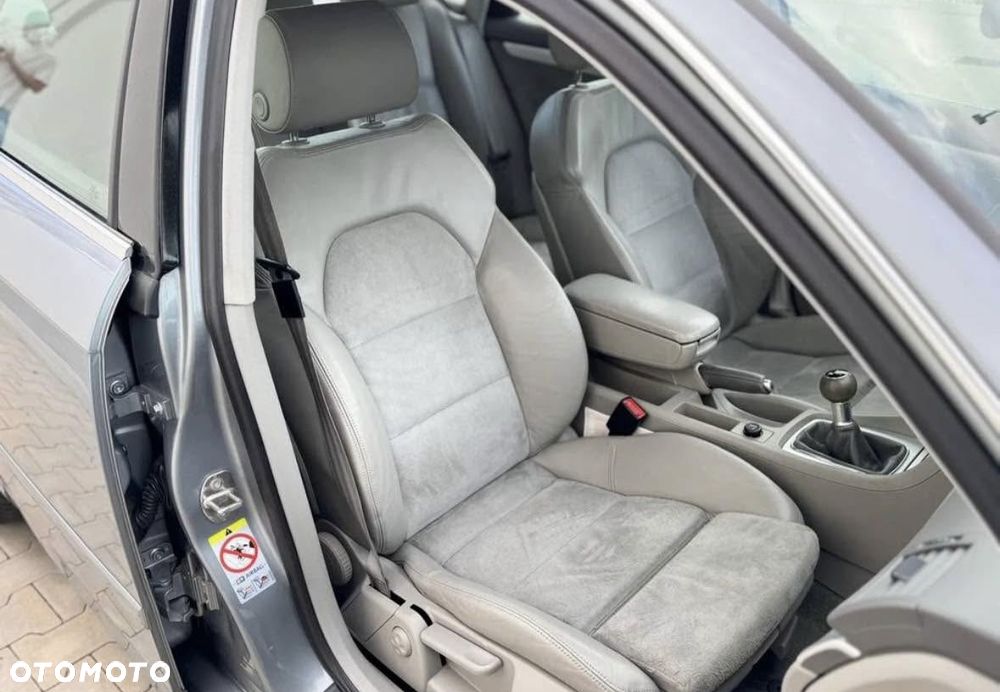 Audi A4 Limousine 1.8T - 11
