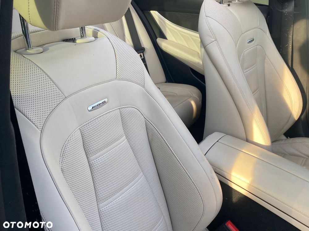 Mercedes-Benz Klasa E - 31