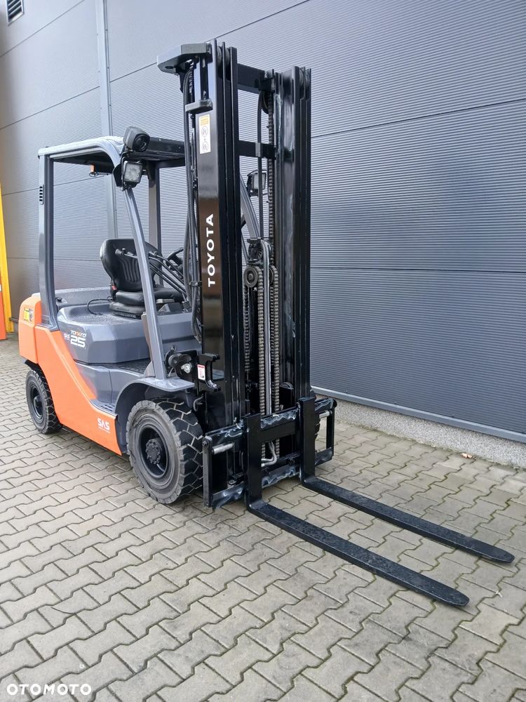 Toyota 52-8FDF25 - 3