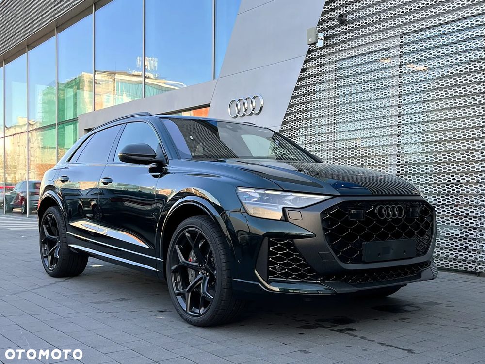 Audi RS Q8 - 1