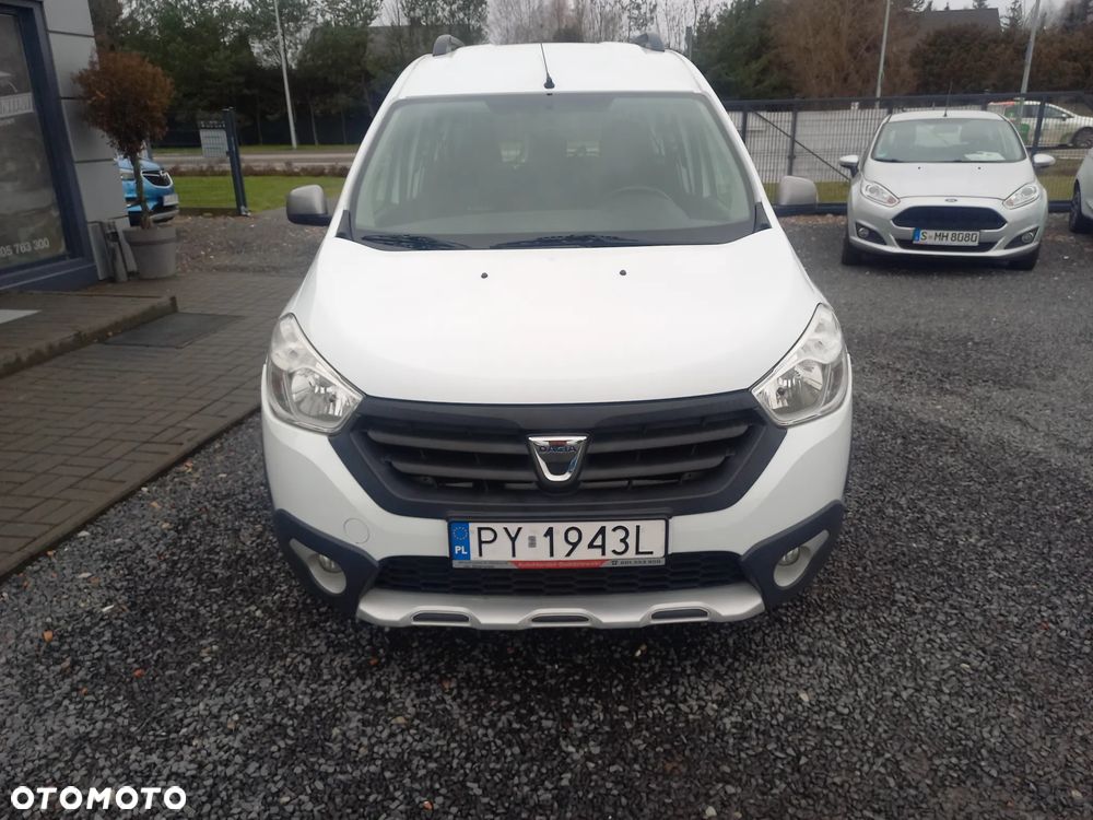 Dacia Dokker TCe 115 Stepway Celebration - 13