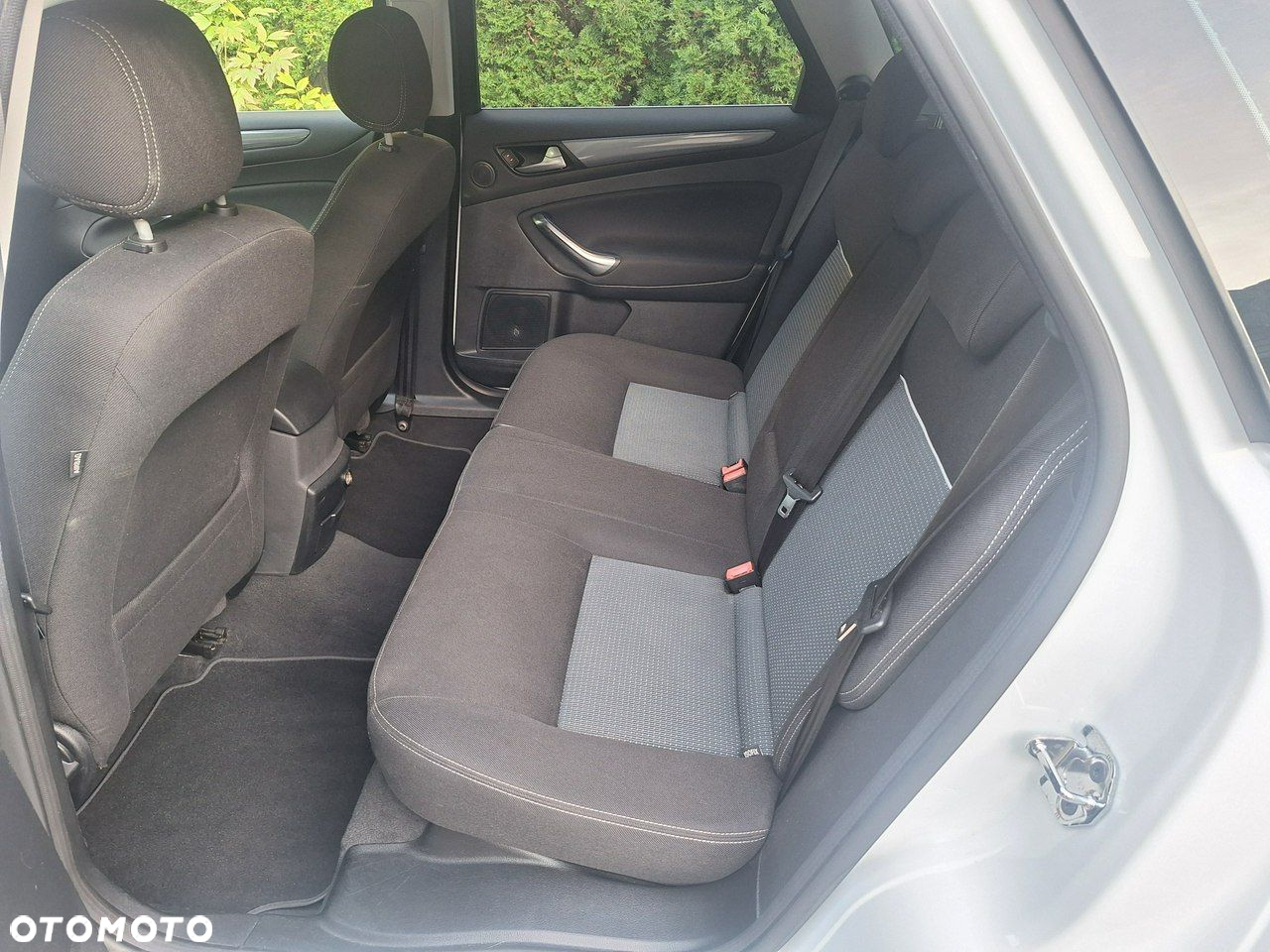 Ford Mondeo 2.0 TDCI Titanium - 14