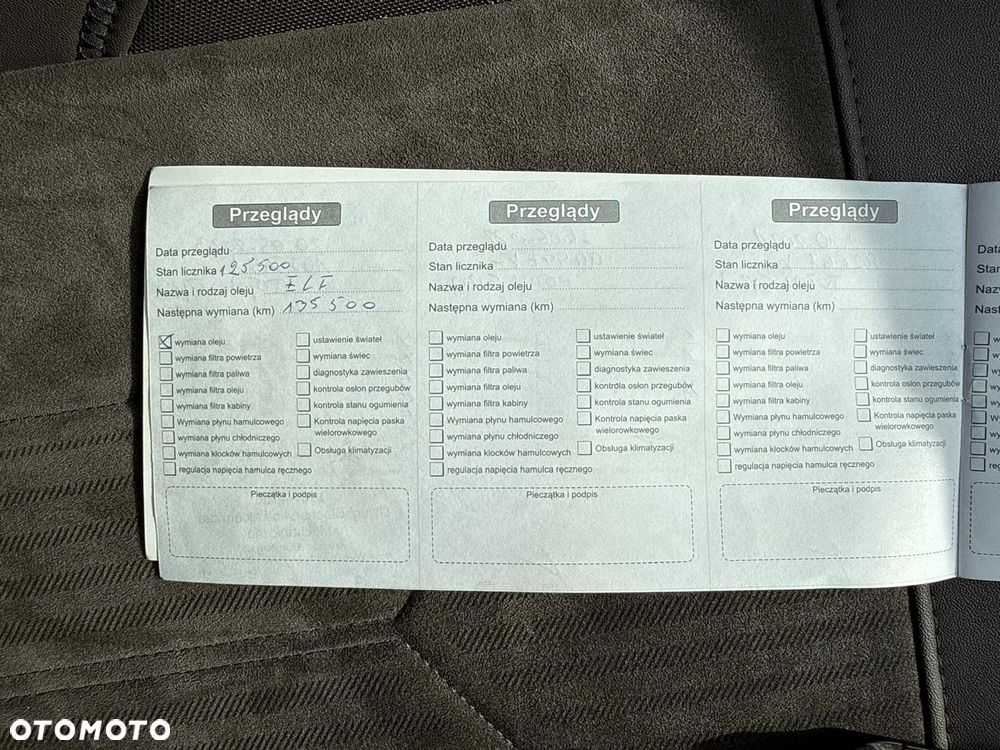 Peugeot 2008 1.6 e-HDi Allure S&S - 30