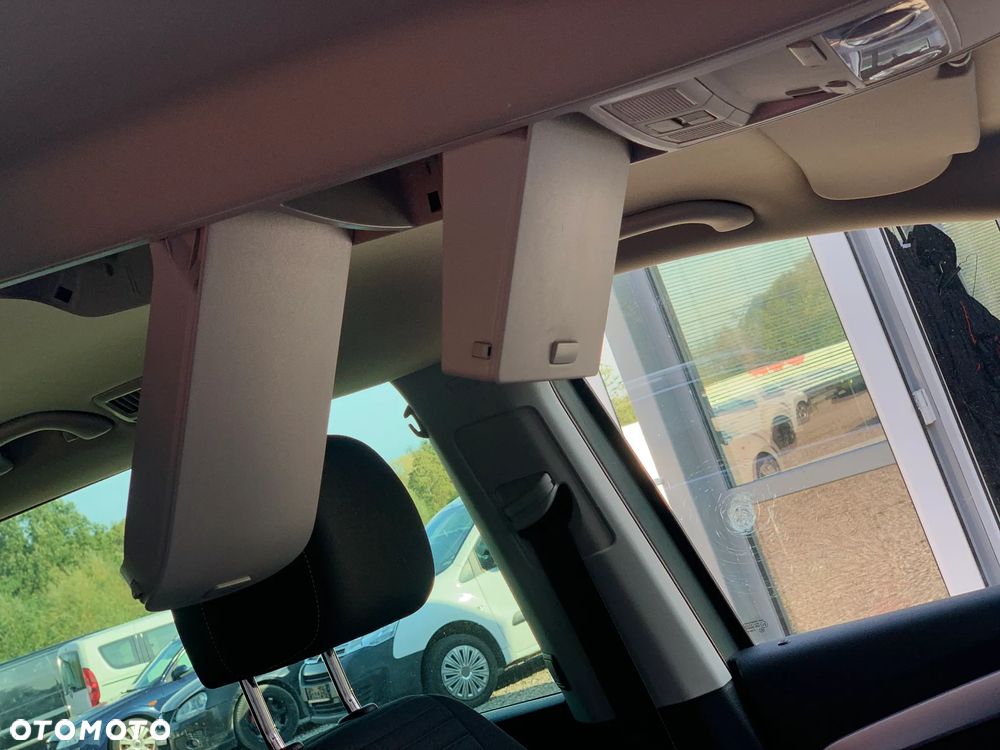 Volkswagen Sharan - 16