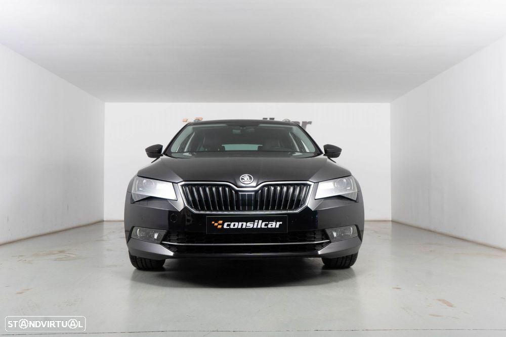 Skoda Superb Break 2.0 TDI Style DSG - 4