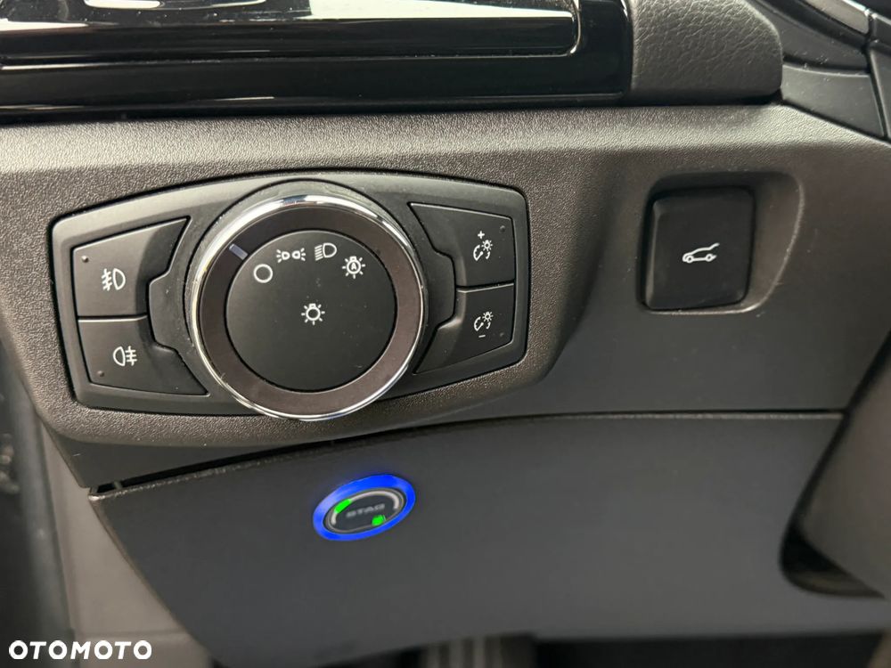 Ford Mondeo 2.0 Hybrid ST-Line X - 29