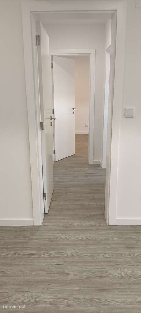 Apartamento a estrear após uma remodelação total - Grande imagem: 3/26