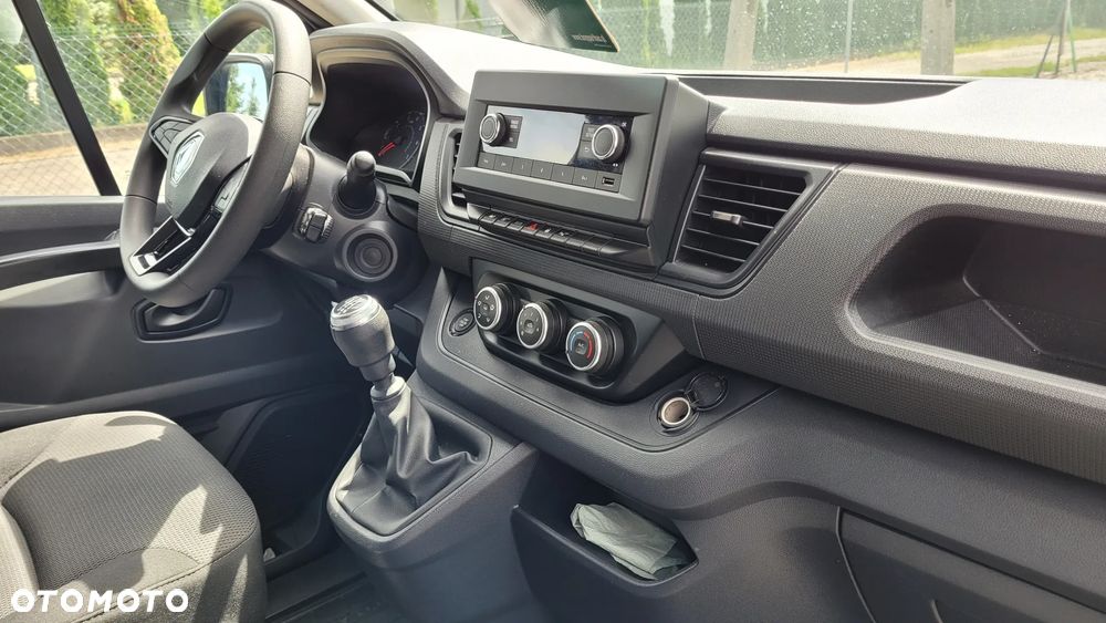 Renault TRAFIC - 8