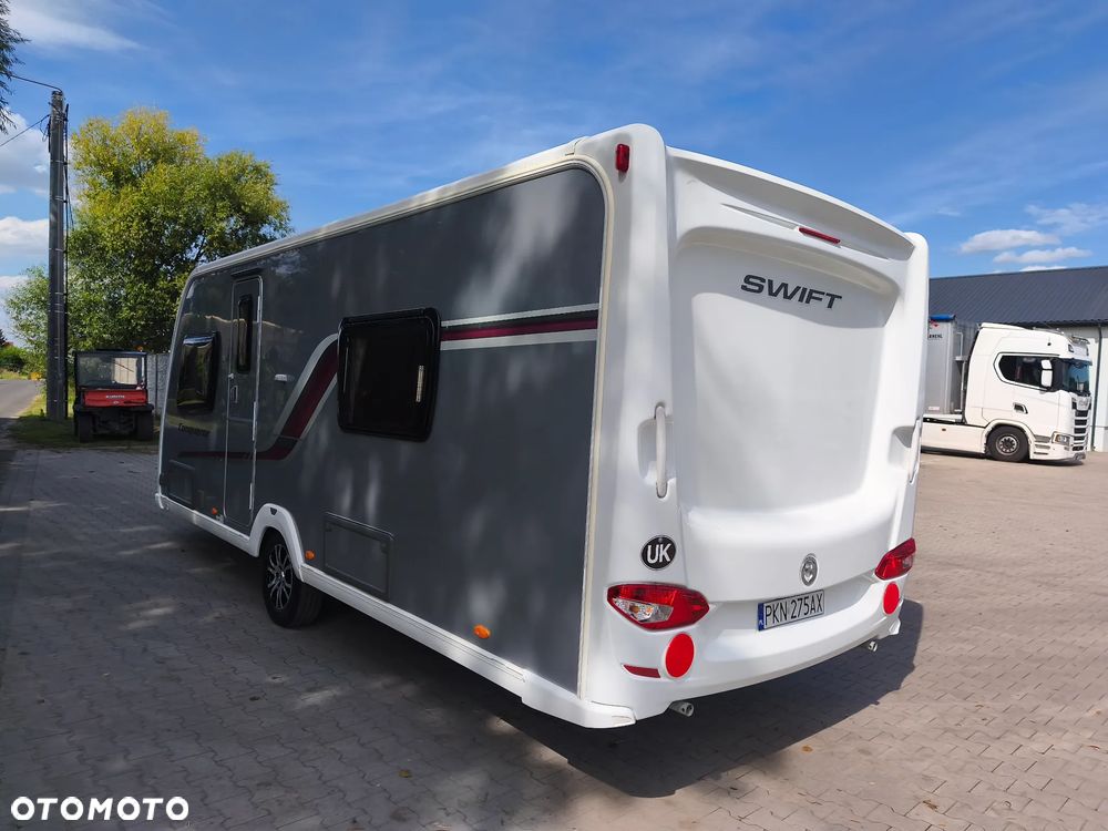 SWIFT CONQUEROR 565 - 7