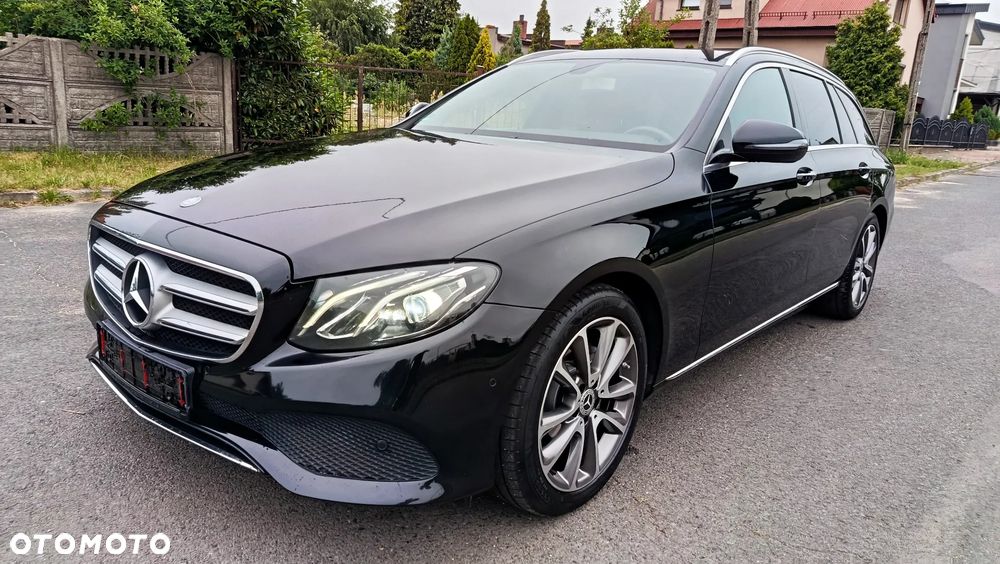 Mercedes-Benz Klasa E 220 d 9G-TRONIC - 35