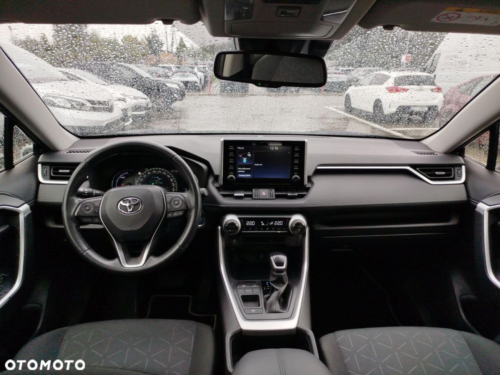 Toyota RAV4 - 11