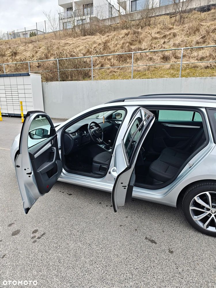 Skoda Octavia 2.0 TDI Drive - 14