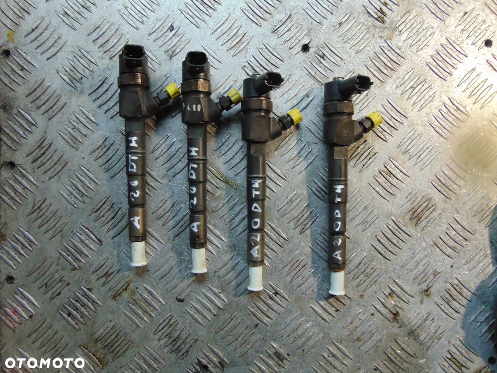 Wtryskiwacze Opel insignia A20DTH cena sztuka - 10