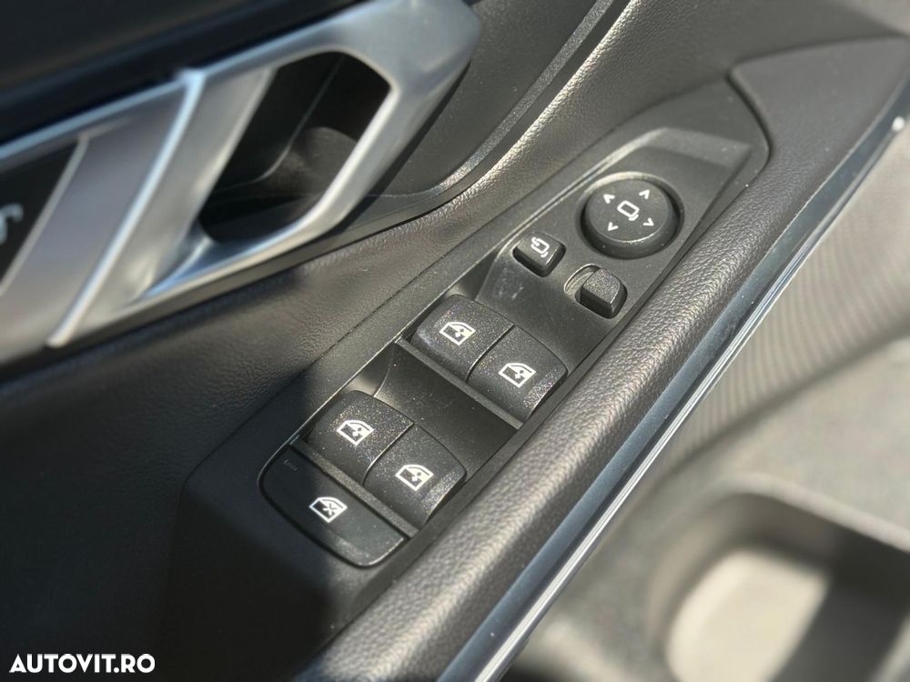 BMW Seria 3 320d xDrive AT Luxury Line - 27