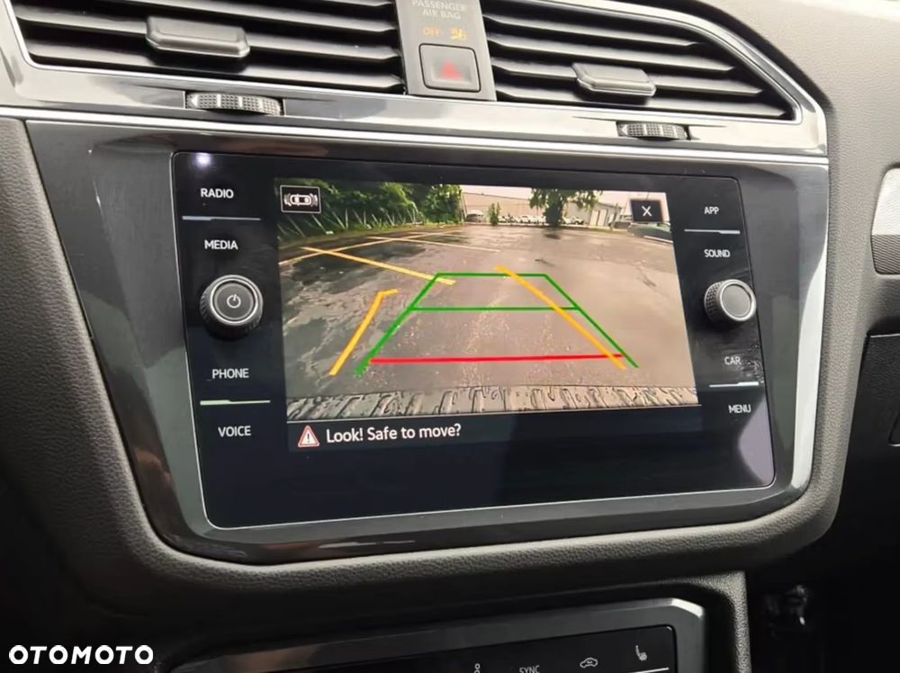 Volkswagen Tiguan - 19