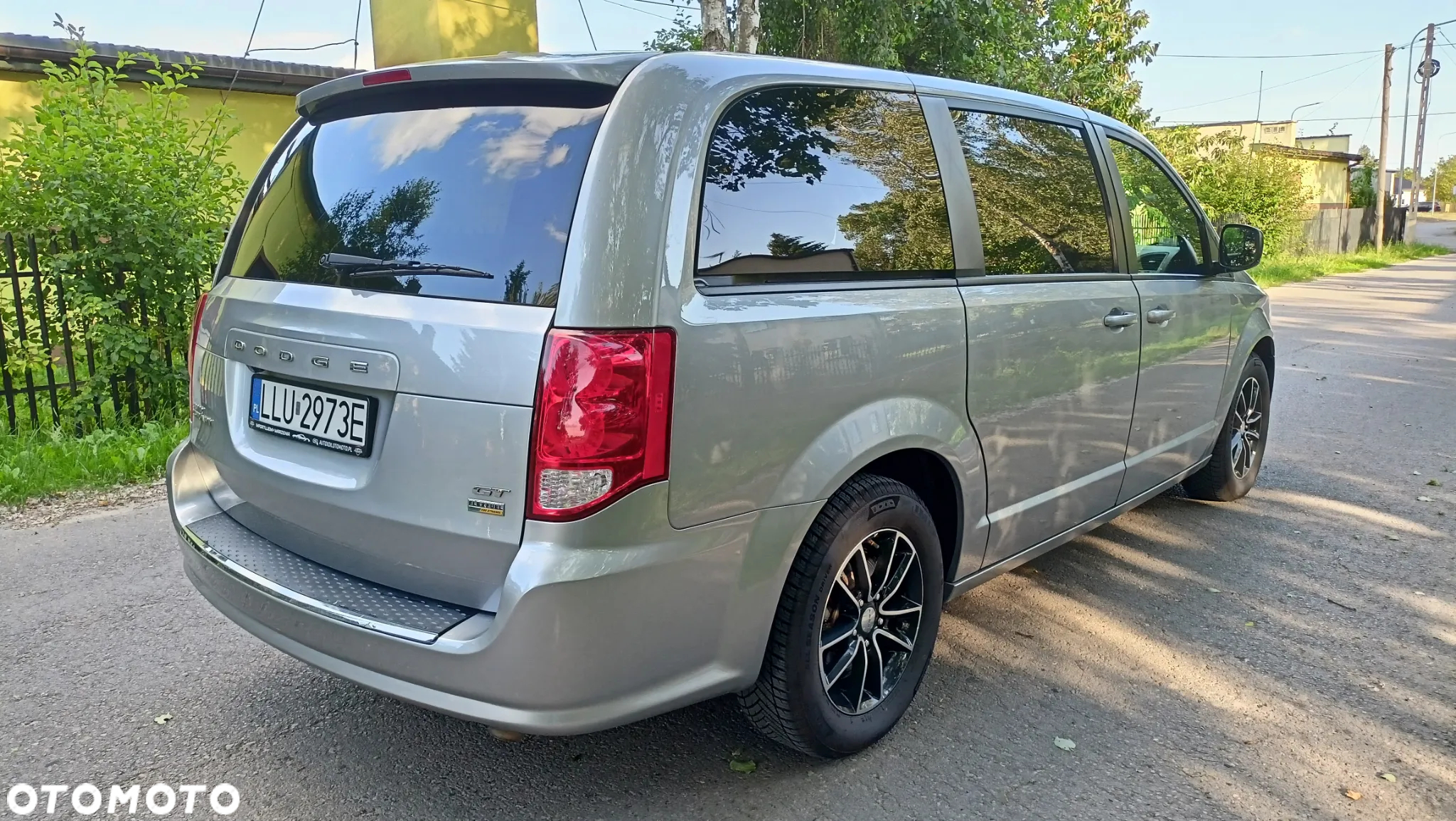 Dodge Grand Caravan - 4