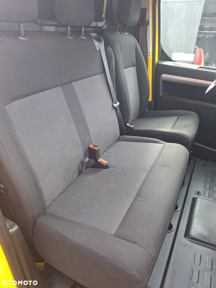 Opel E-VIVARO - 14
