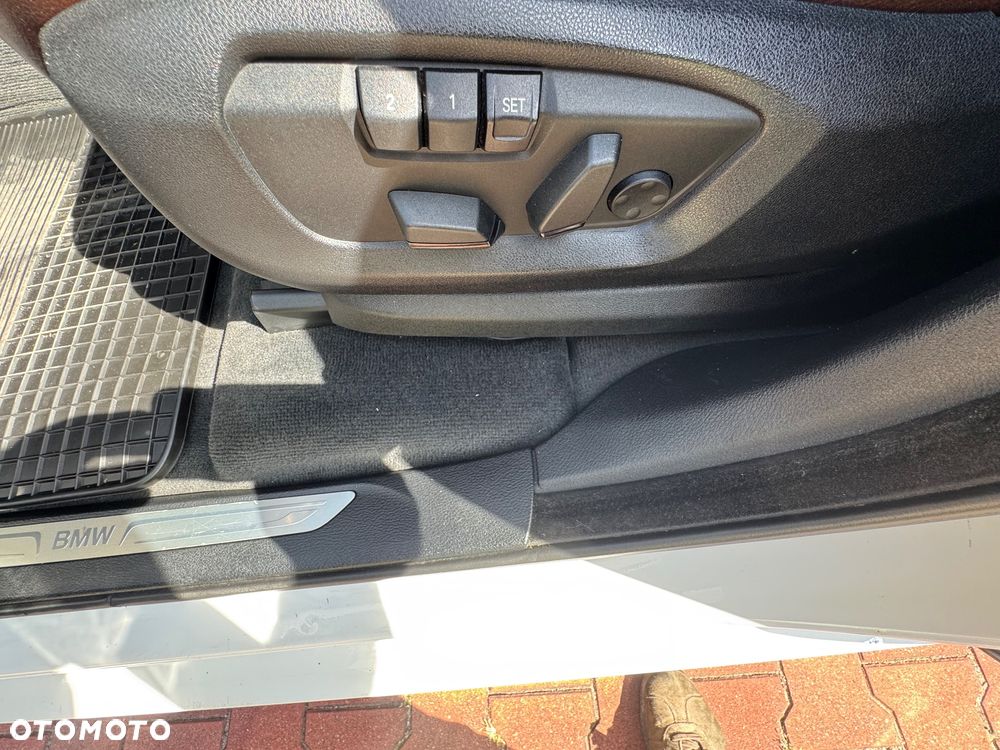 BMW X5 xDrive35i - 26