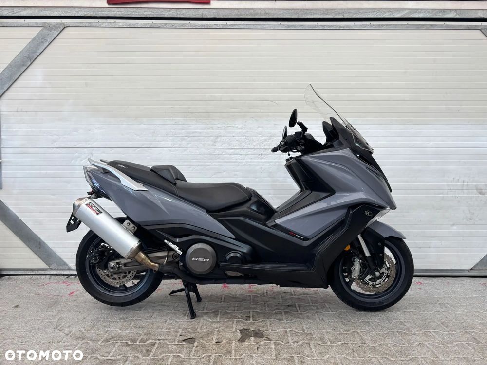 Kymco AK 550 - 5