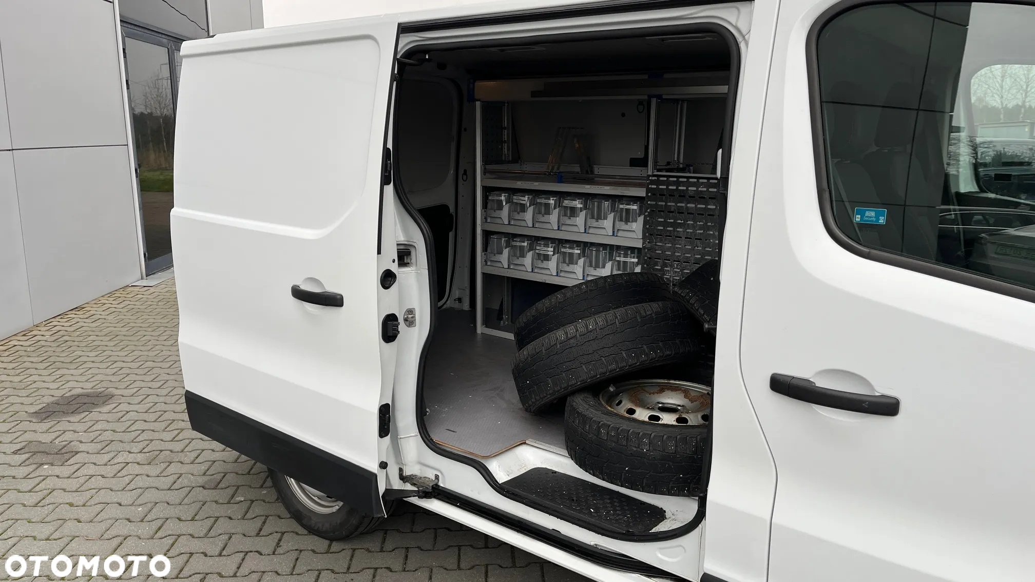 Renault Trafic Blaszak Zabudowa - 13