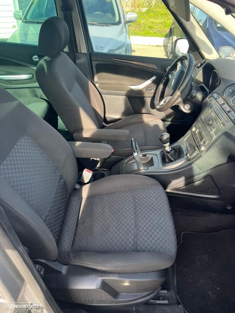 Ford Galaxy 1.8 TDCi Titanium - 5