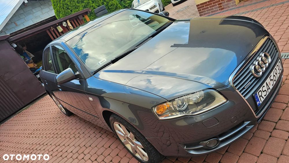 Audi A4 Limousine - 20
