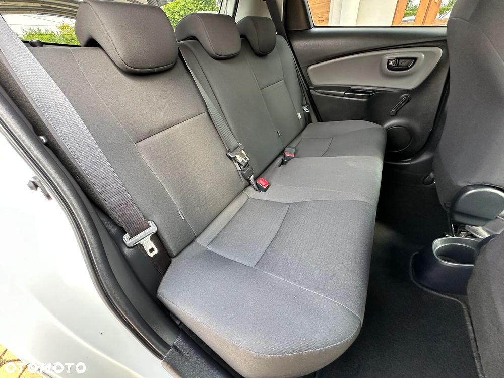 Toyota Yaris - 22