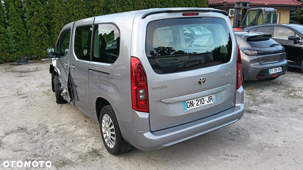 Toyota Proace City - 10