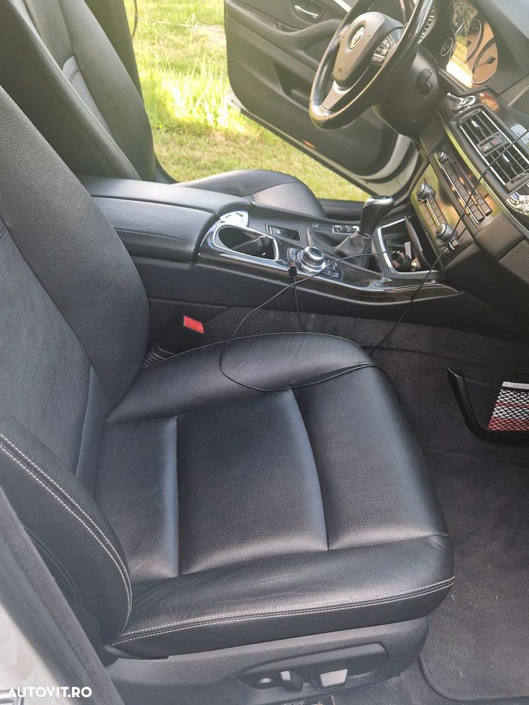 BMW Seria 5 520d Luxury Line - 6