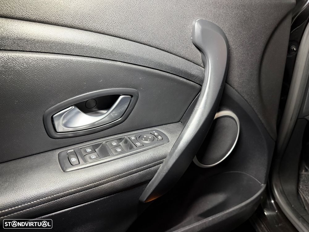 Renault Mégane 1.5 dCi Dynamique - 11