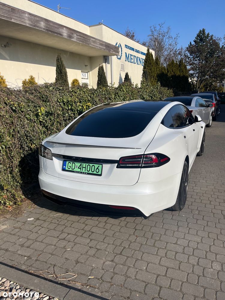 Tesla Model S - 13